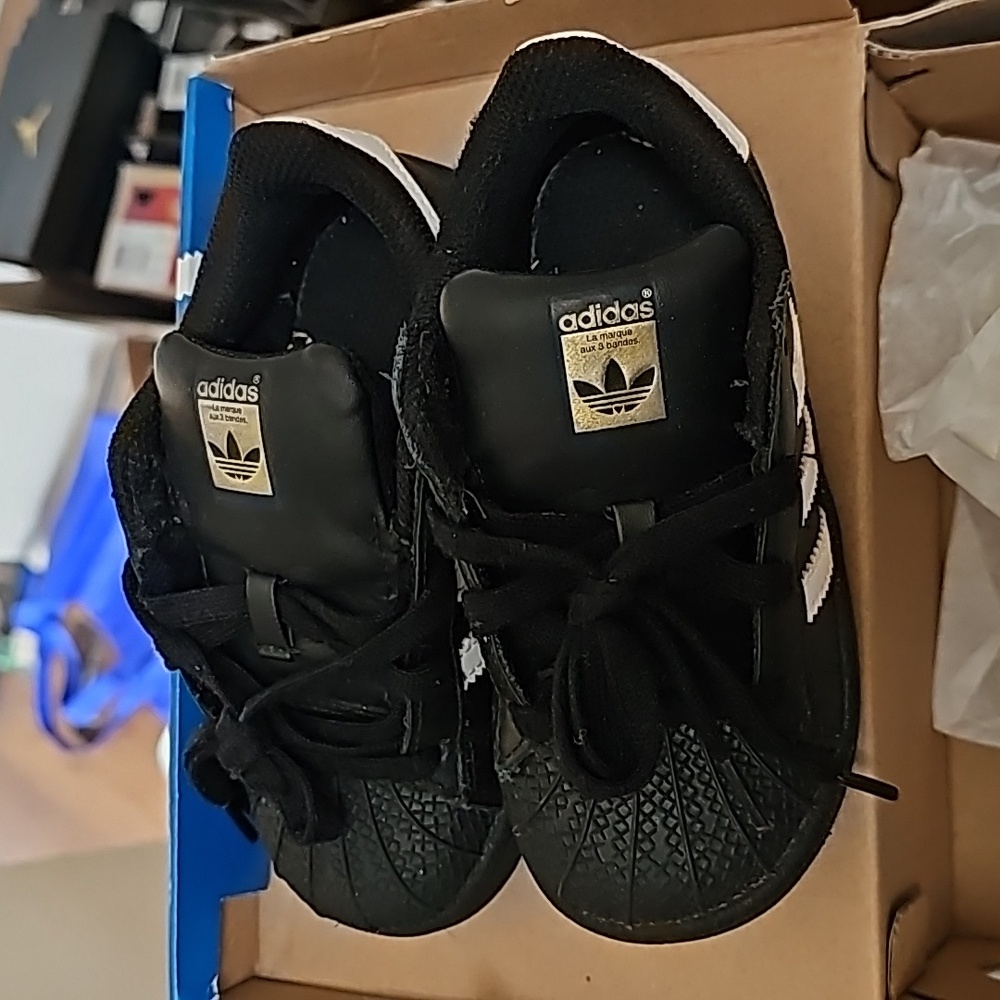 Adidas superstar - Picture 3 of 3